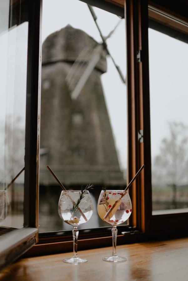 Rozmalas Ceraukste Buitenkant foto