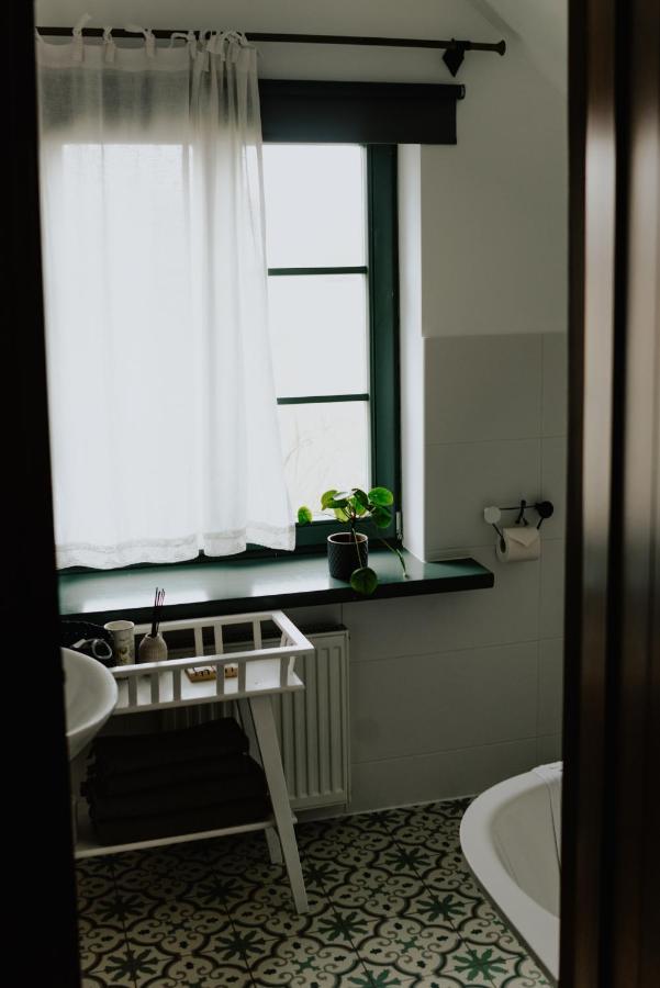 Rozmalas Ceraukste Buitenkant foto